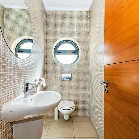 Casa Bayview Bliss - Sea Views Pool & Bbq Stroll To And Village Дом отдыха *