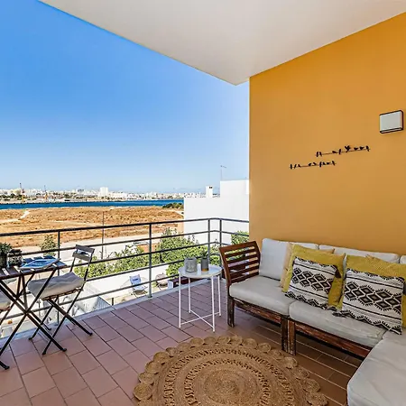 Casa Bayview Bliss - Sea Views Pool & Bbq Stroll To And Village Casa vacanze Ferragudo (Faro)