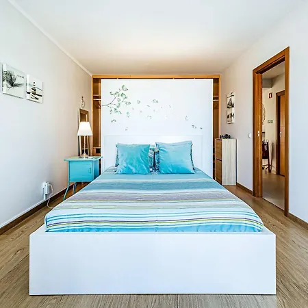 Semesterbostad Casa Bayview Bliss - Sea Views Pool & Bbq Stroll To And Village Ferragudo (Faro)